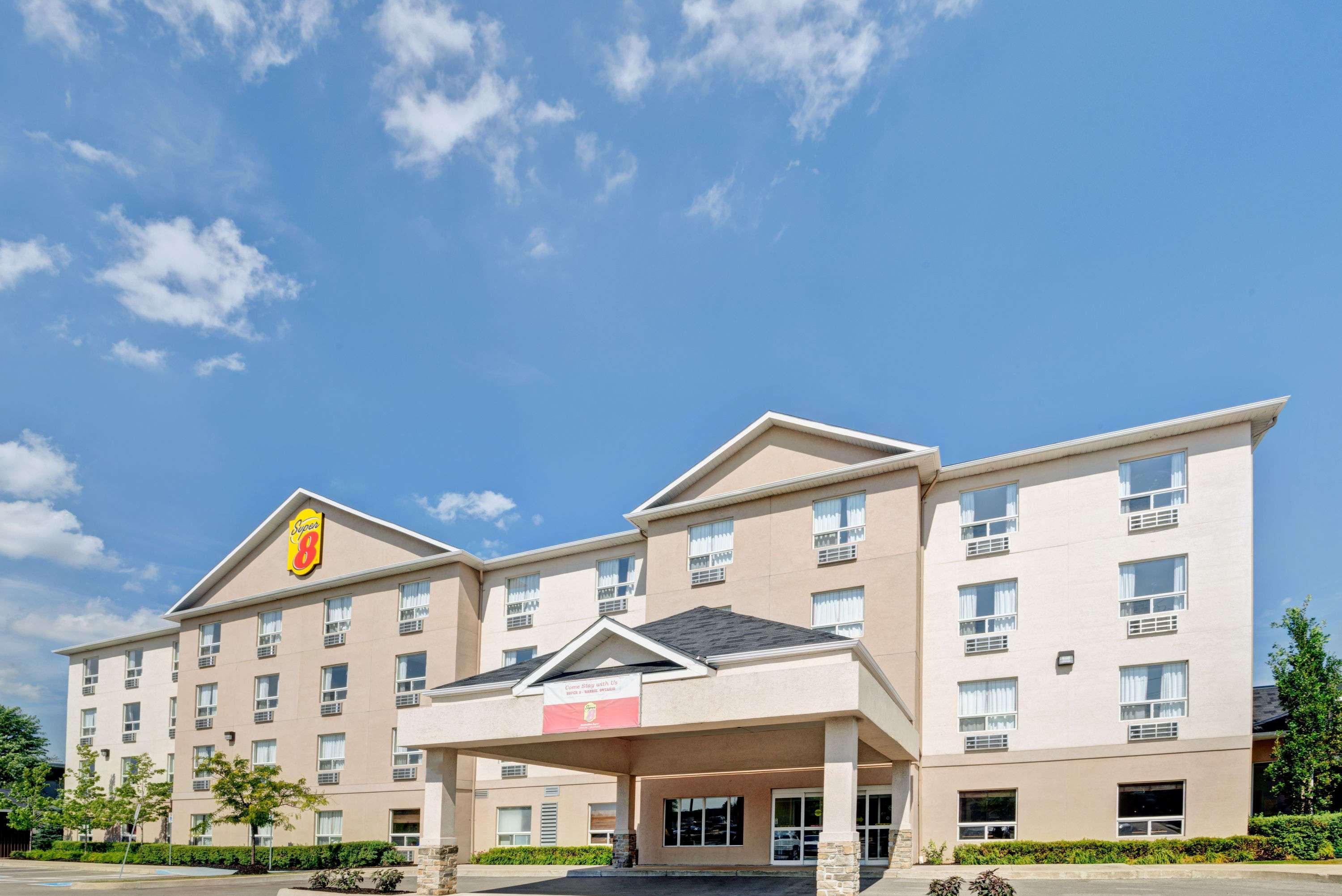 Hotel Super 8 By Wyndham Barrie South Exterior foto